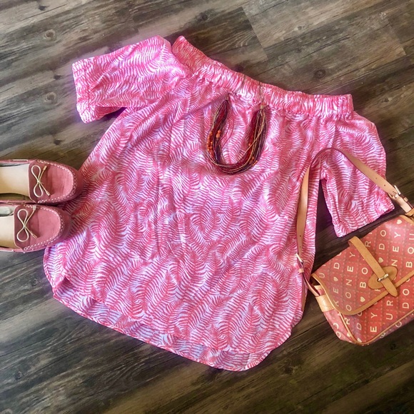 🌸NEW🌸Michael Kors Off Shoulders Top - Picture 4 of 8